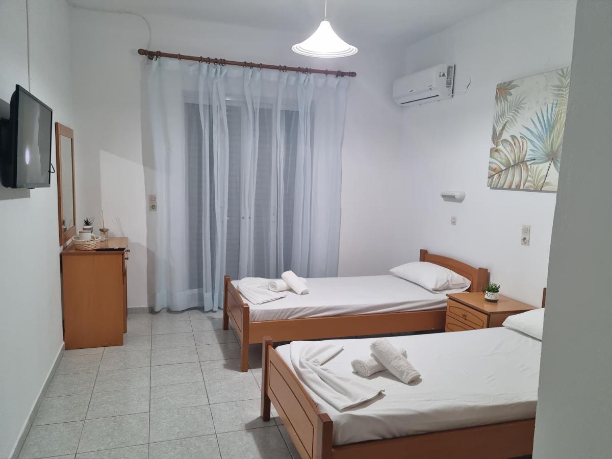 Red Rose Apartment Kampos  Bagian luar foto